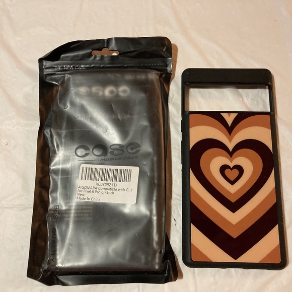Other - Heart Design Pixel 6 Pro Phone Case